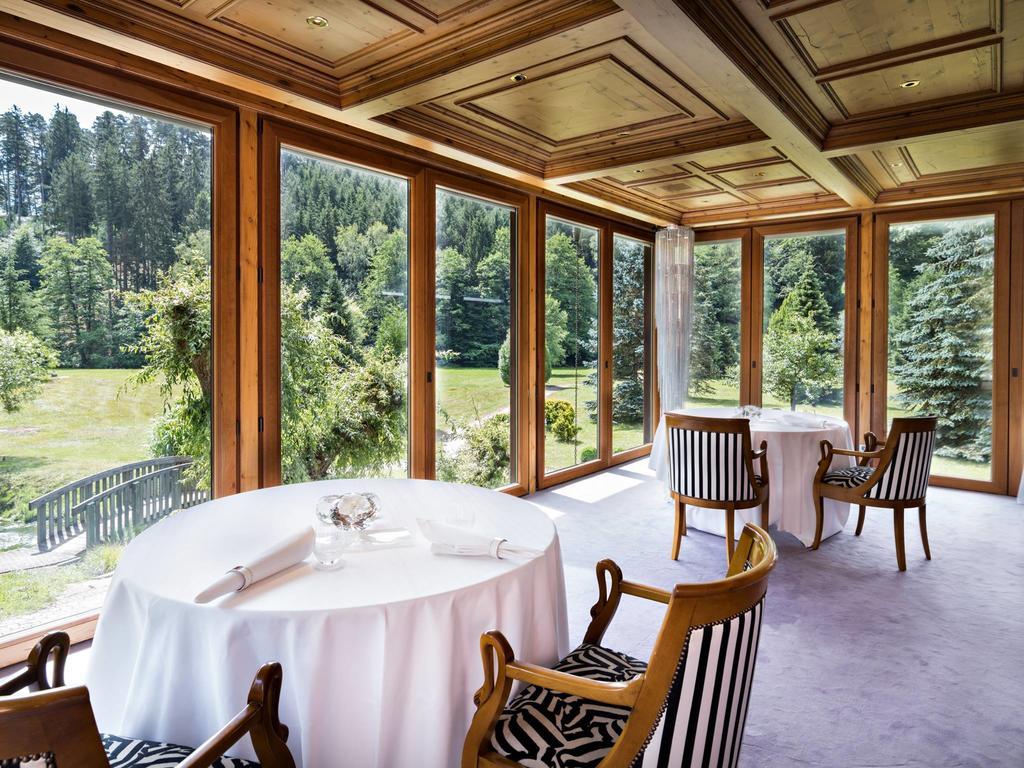 Restaurant Hôtel L'Arnsbourg Baerenthal Exterior foto